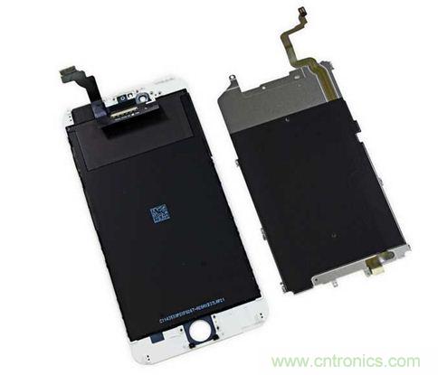 iPhone 6 Plus搭載的高清LED屏幕尺寸為5.5英寸，像素密度為401ppi，并采用了IPS（平面轉(zhuǎn)換）技術(shù)。（來源：iFixit）